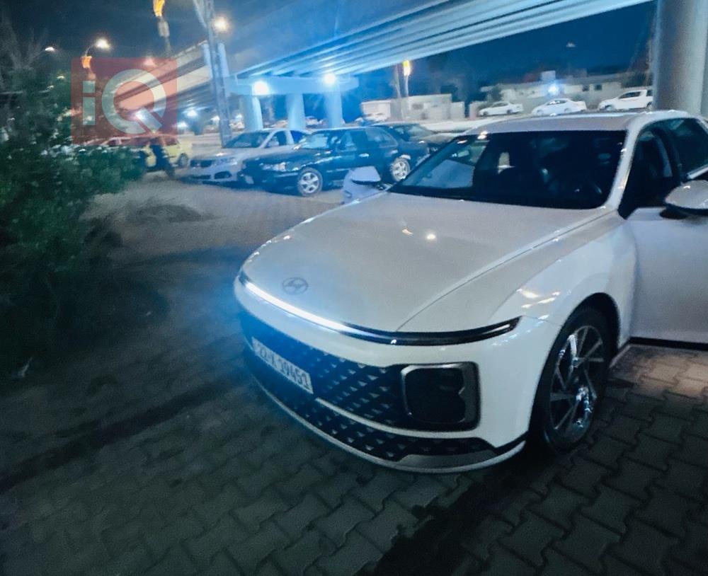 هيونداي أزيرا